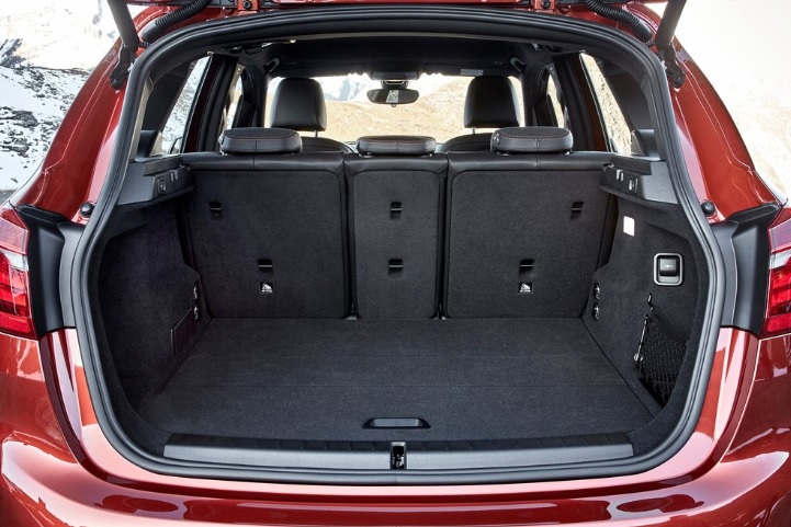 2019 BMW 2 Series 216d 1.5 116 HP Automatic Boot Space