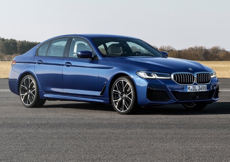 2022 BMW 5 Series 520i 1.6 170 dimensions with length, width and height