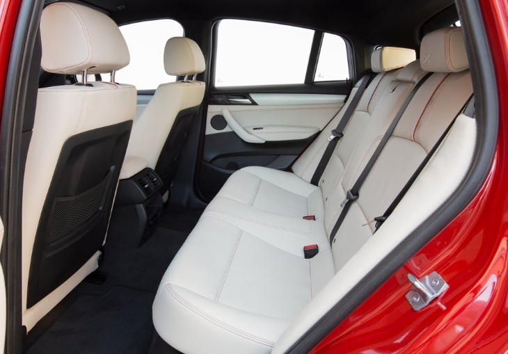 2017 BMW X4 xDrive20d 2.0 190 dimensions with length, width and height