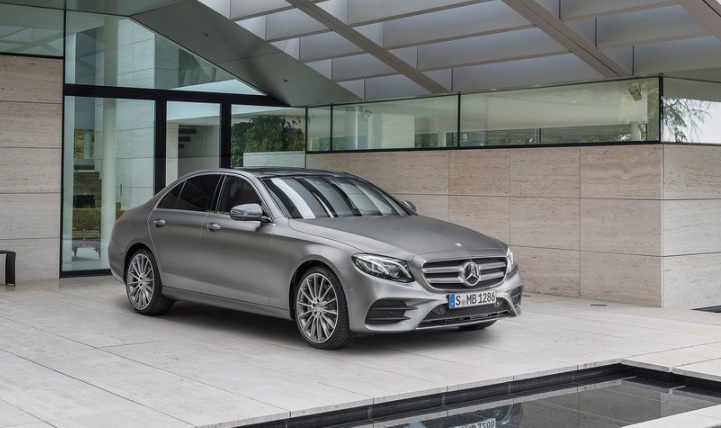 2018 Mercedes E Series E220d 2.0 190 dimensions with length, width and height