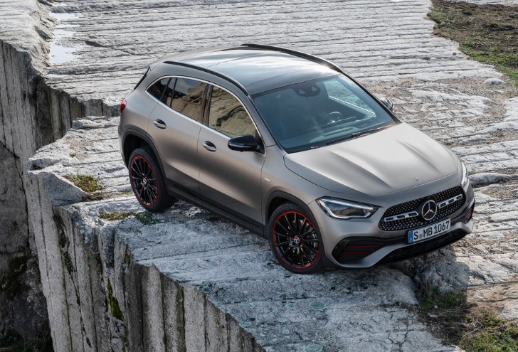 2020 Mercedes GLA Series 200 1.6 156 dimensions with length, width and height